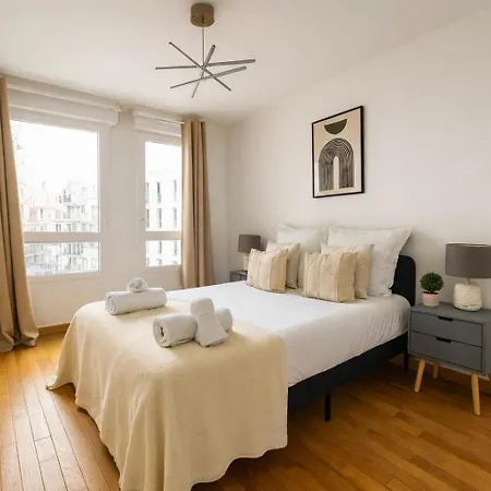 Splendide A Les Moulineaux Апартаменты