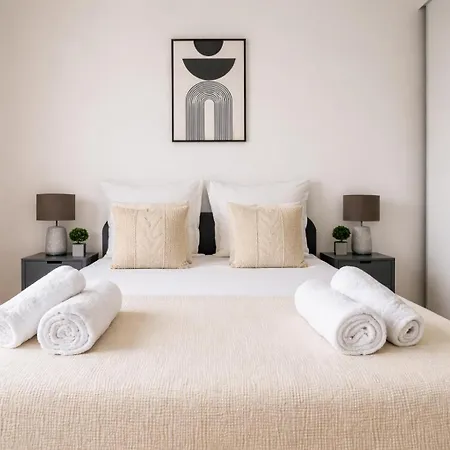 Apartment Splendide A Les Moulineaux